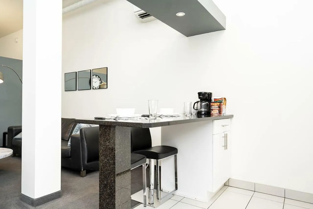 Premium Downtown Loft - W/Rooftop Patio, Gym & More Hotel Winnipeg